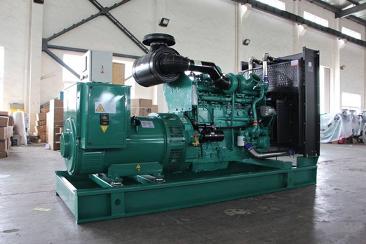 兴山320kw康明斯柴油发电车出租组图片 兴山320kw康明斯柴油发电车出租组图片